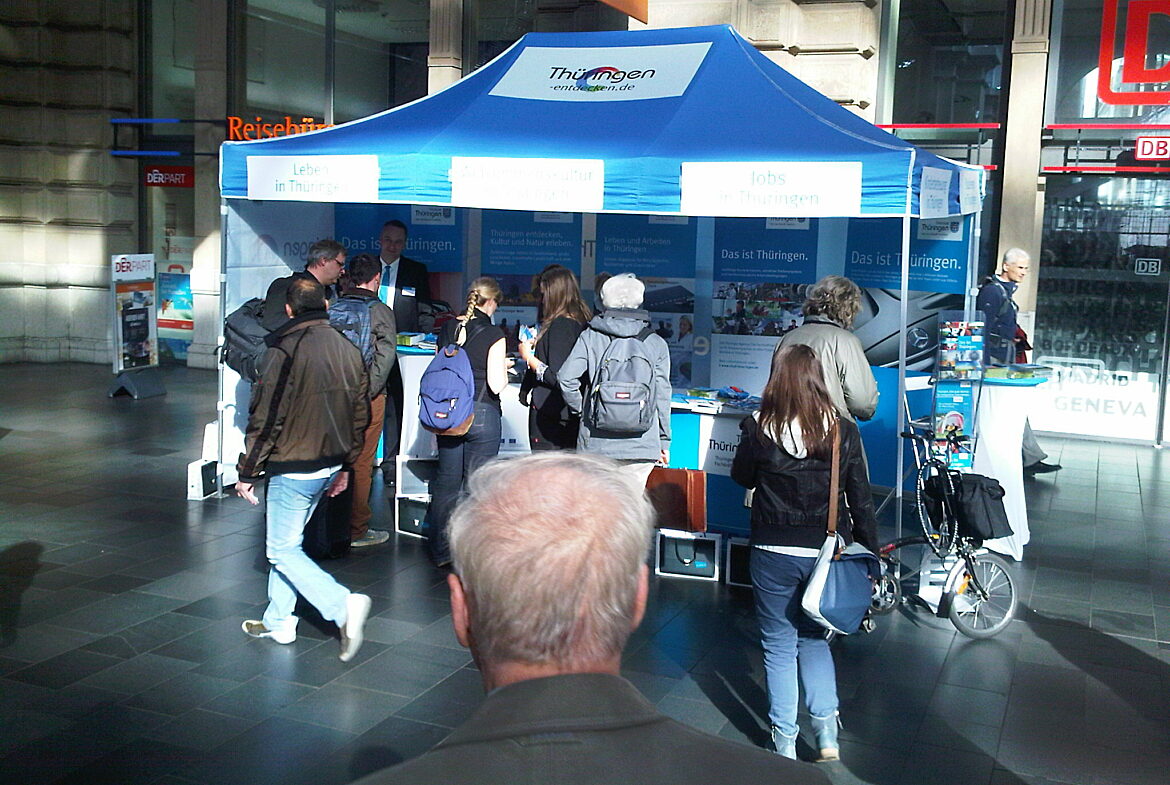 Unterwegs für Thüringen - Bahnhofsaktion Frankfurt/Main Copyright: ©LEG Thüringen/ThAFF