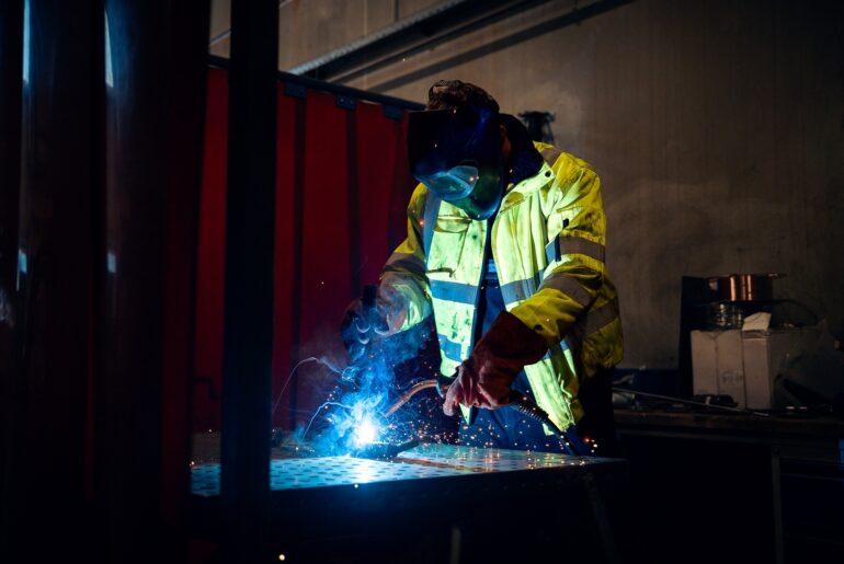 Anlagen-Industrie-Instandhaltungsmechaniker_in.JPEG