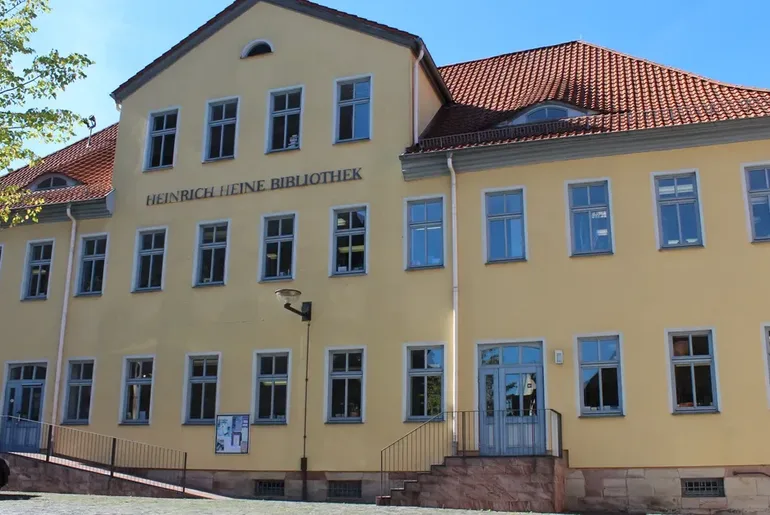 Bibliothek.webp