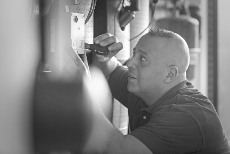 Flamco 1301 2 bw.jpg