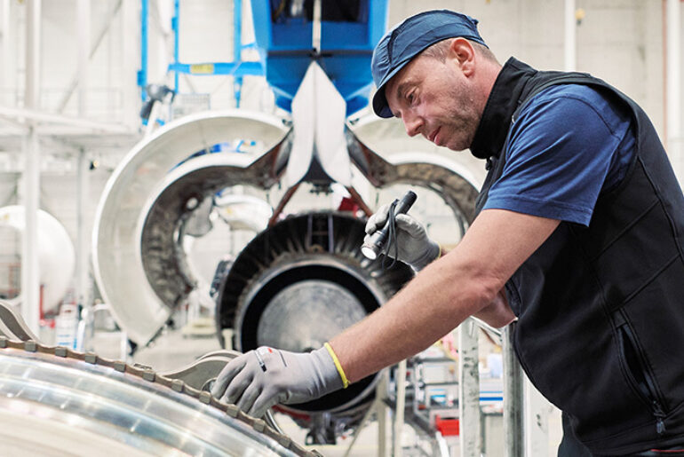 Header-Stellenanzeige_ENG_Engineering_Shop.jpg