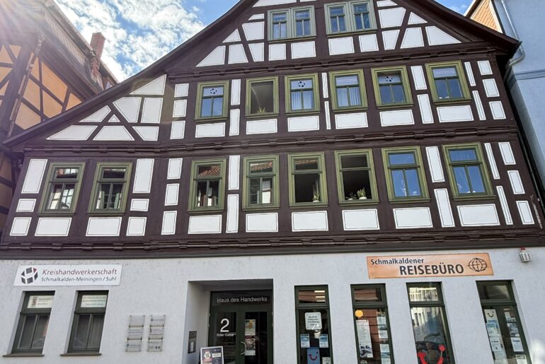 Vorderansicht Kreishandwerkerschaft _ Stadtmitte.jpeg